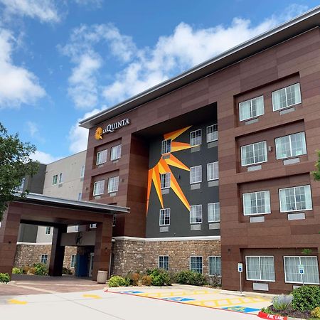 La Quinta Inn And Suites By Wyndham - Шерц Экстерьер фото