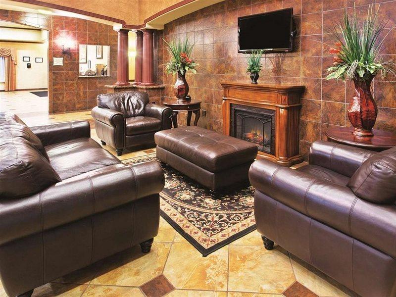 La Quinta Inn And Suites By Wyndham - Шерц Экстерьер фото