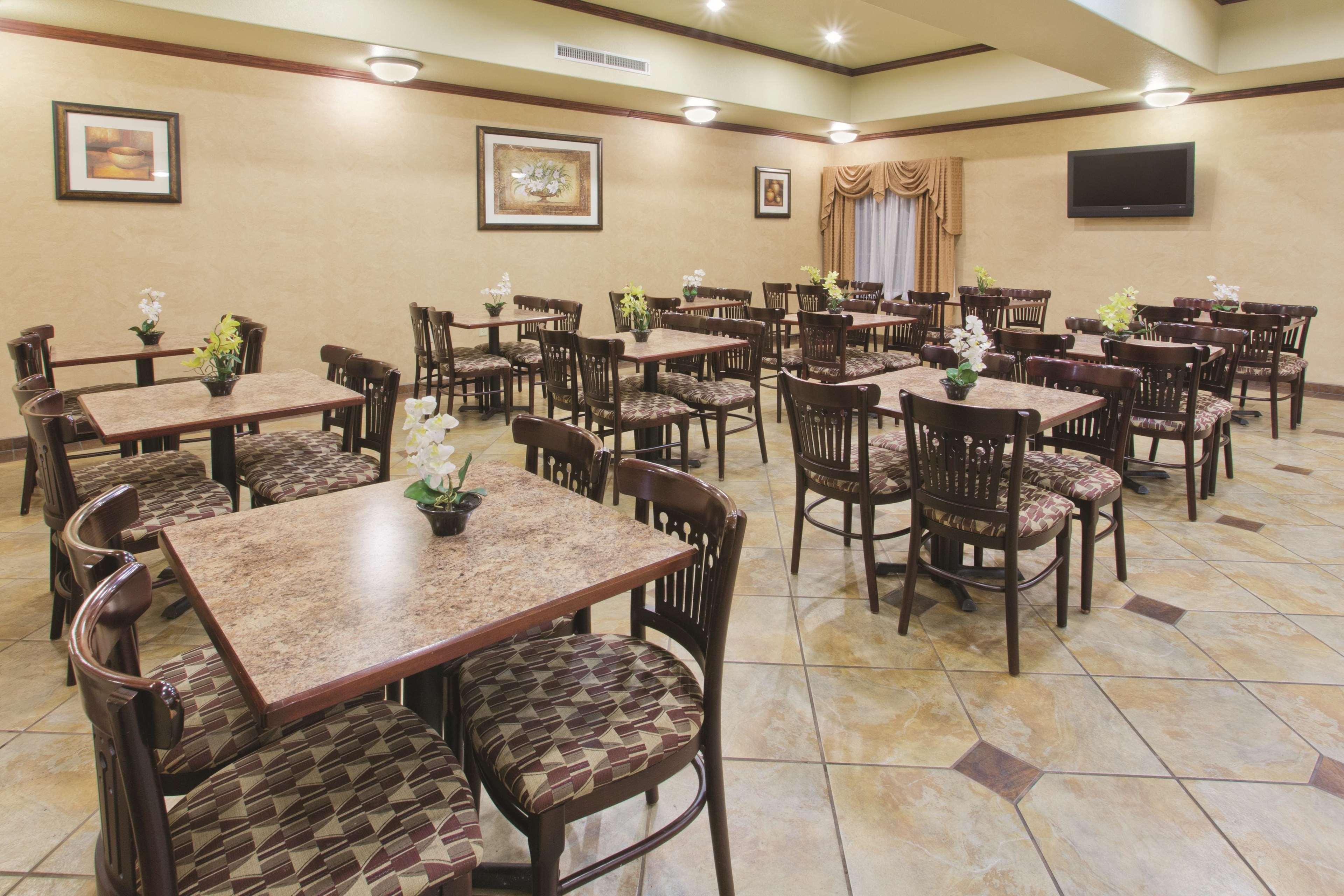 La Quinta Inn And Suites By Wyndham - Шерц Экстерьер фото