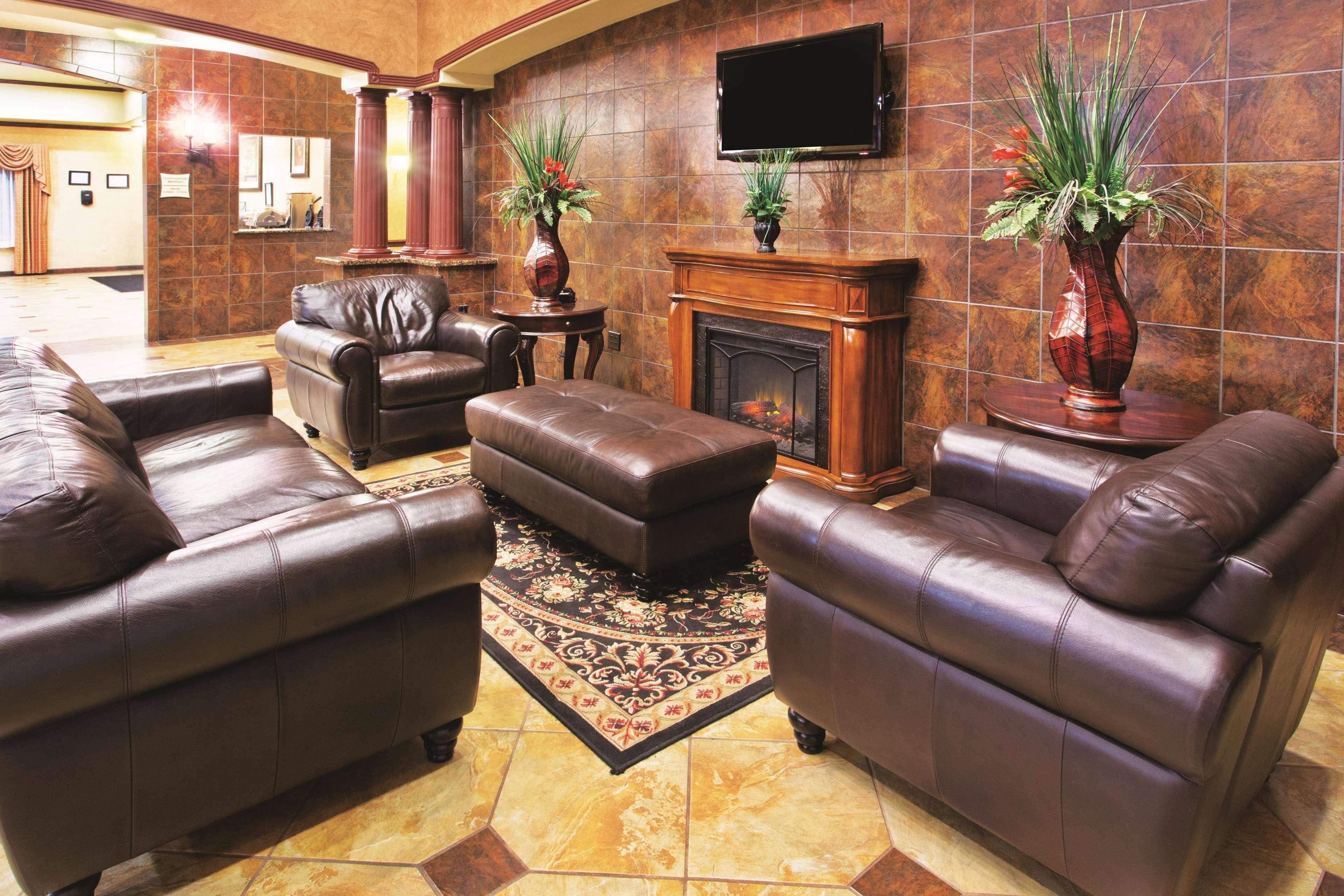 La Quinta Inn And Suites By Wyndham - Шерц Экстерьер фото