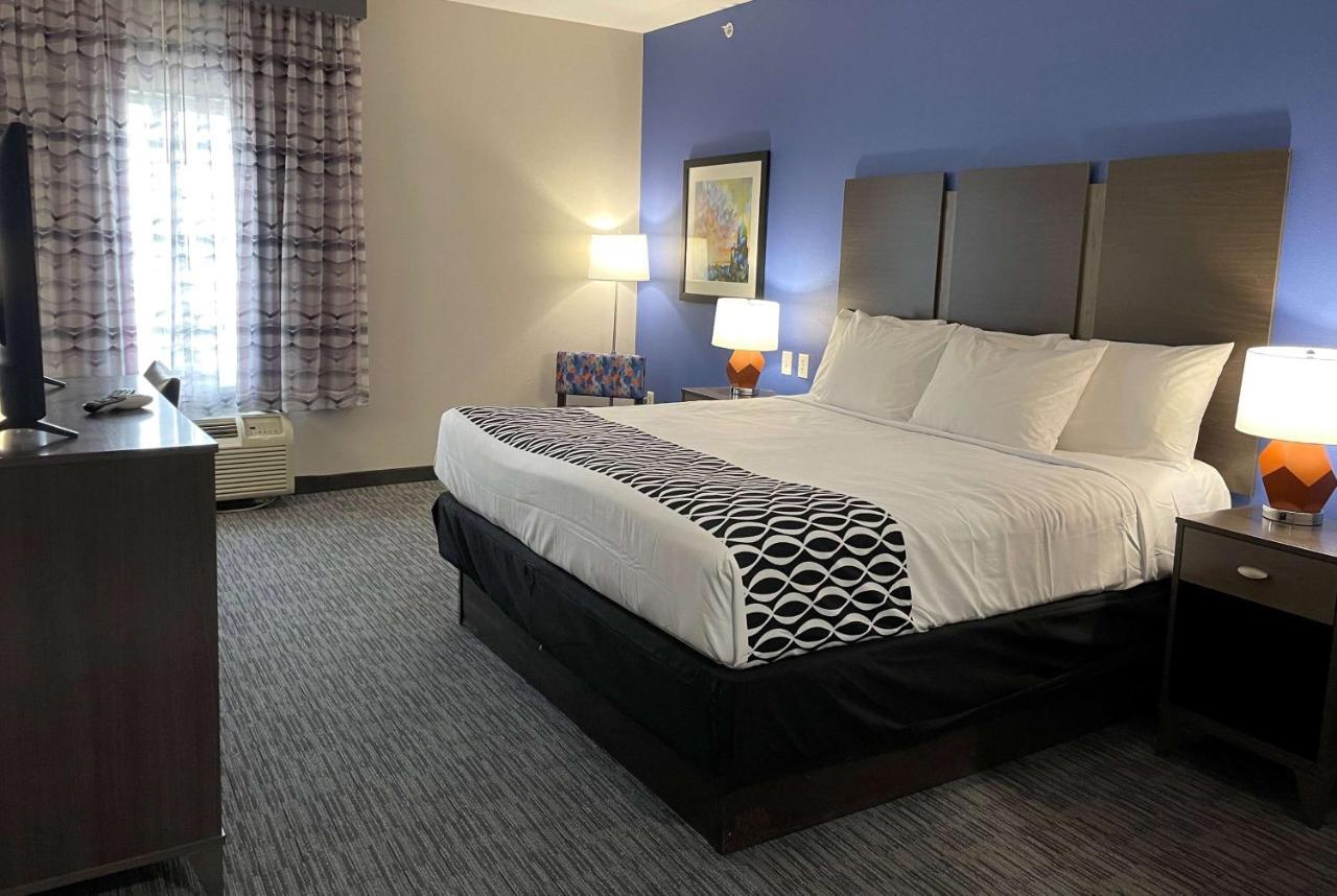 La Quinta Inn And Suites By Wyndham - Шерц Экстерьер фото