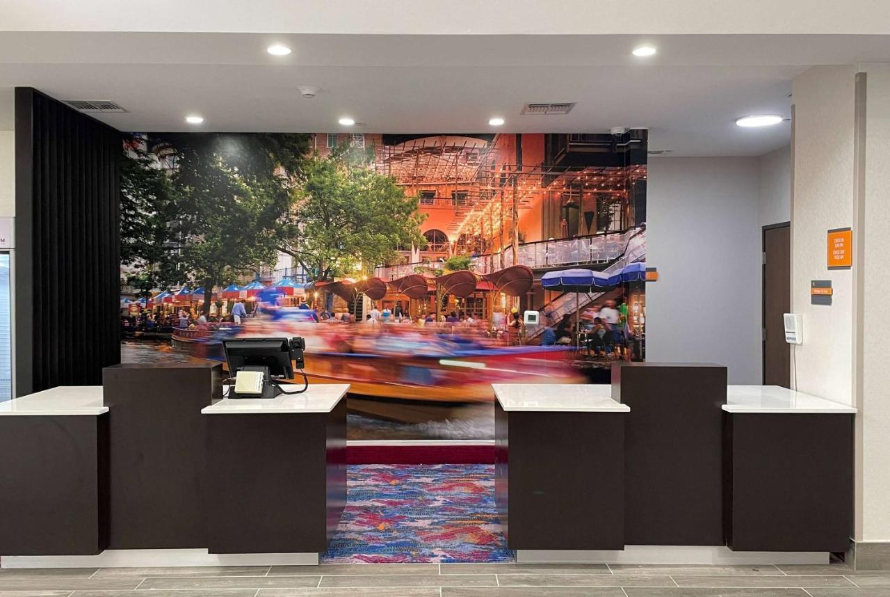 La Quinta Inn And Suites By Wyndham - Шерц Экстерьер фото